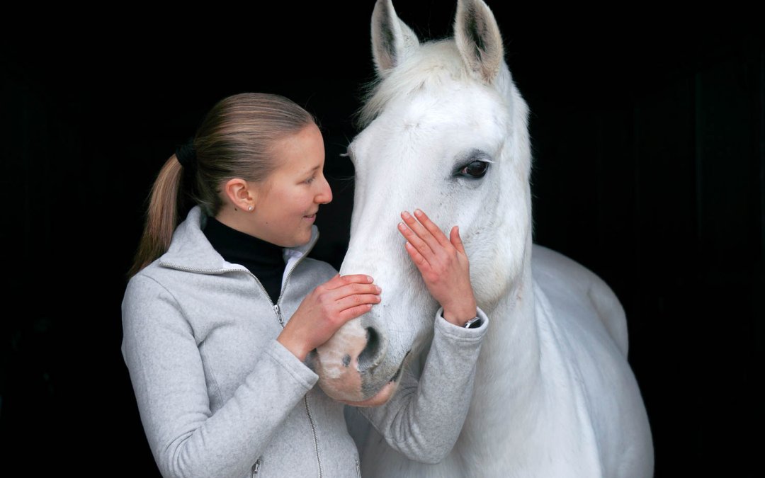 Von Stallklamotten und Reitmode – Wie dein Look dein Pferd beeinflusst